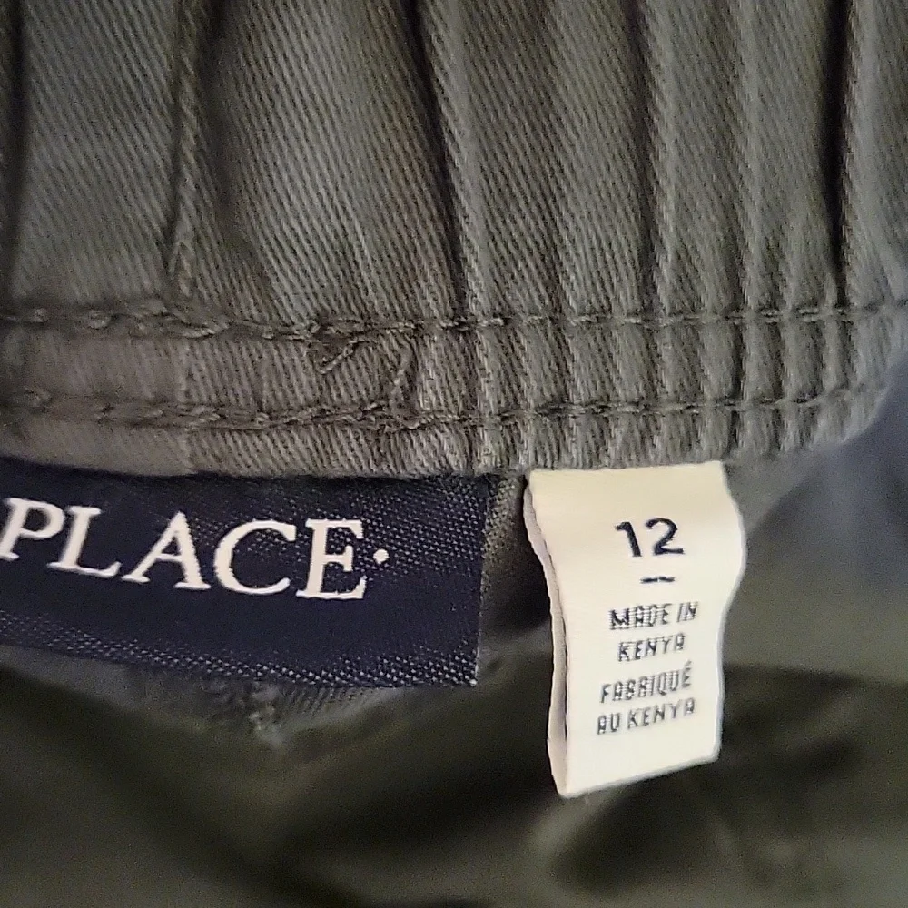 The Children's Place gray steel pull on cargo pants 100% Cotton size 12 …New